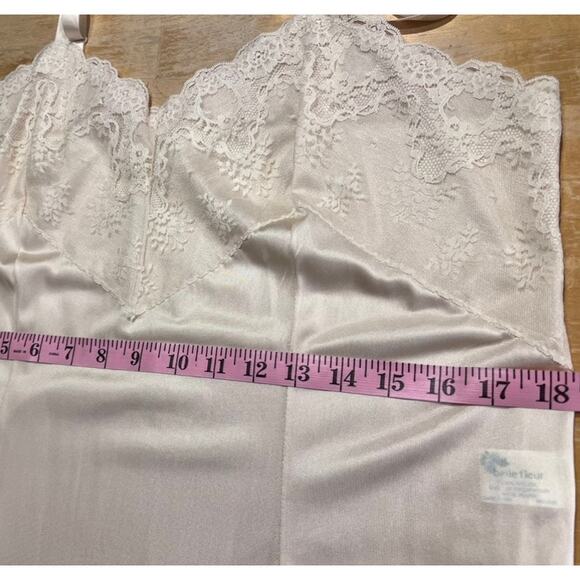 Vintage Belle Fleur Pin Up Semi Sheer Slip Dress Sz M Cream Grunge Retro Indie - Picture 7 of 8